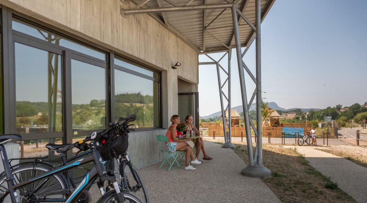 Les Lodges De La Viarhona - Tentes Lodges Virignin Exterior photo